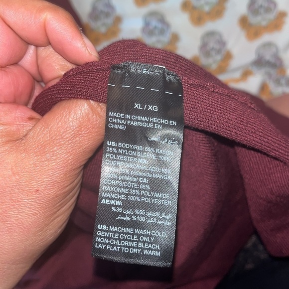 White House Black Market Blouson-Sleeve Sweater size Extra Large. Burgundy - Picture 7 of 7
